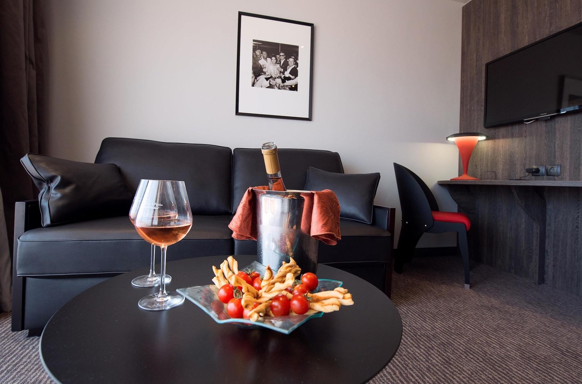 Best Western Premier Le Patio Des Artistes Wellness Jacuzzi Cannes Luaran gambar