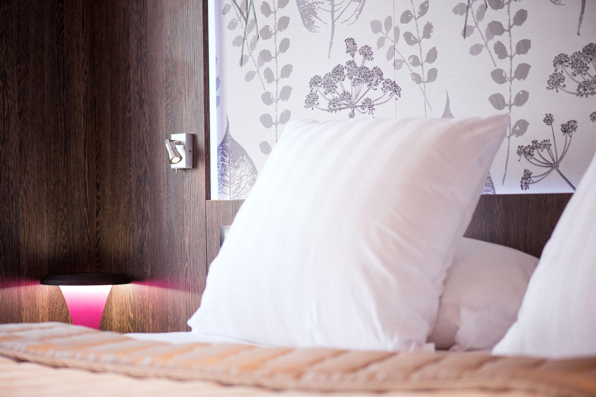Best Western Premier Le Patio Des Artistes Wellness Jacuzzi Cannes Luaran gambar