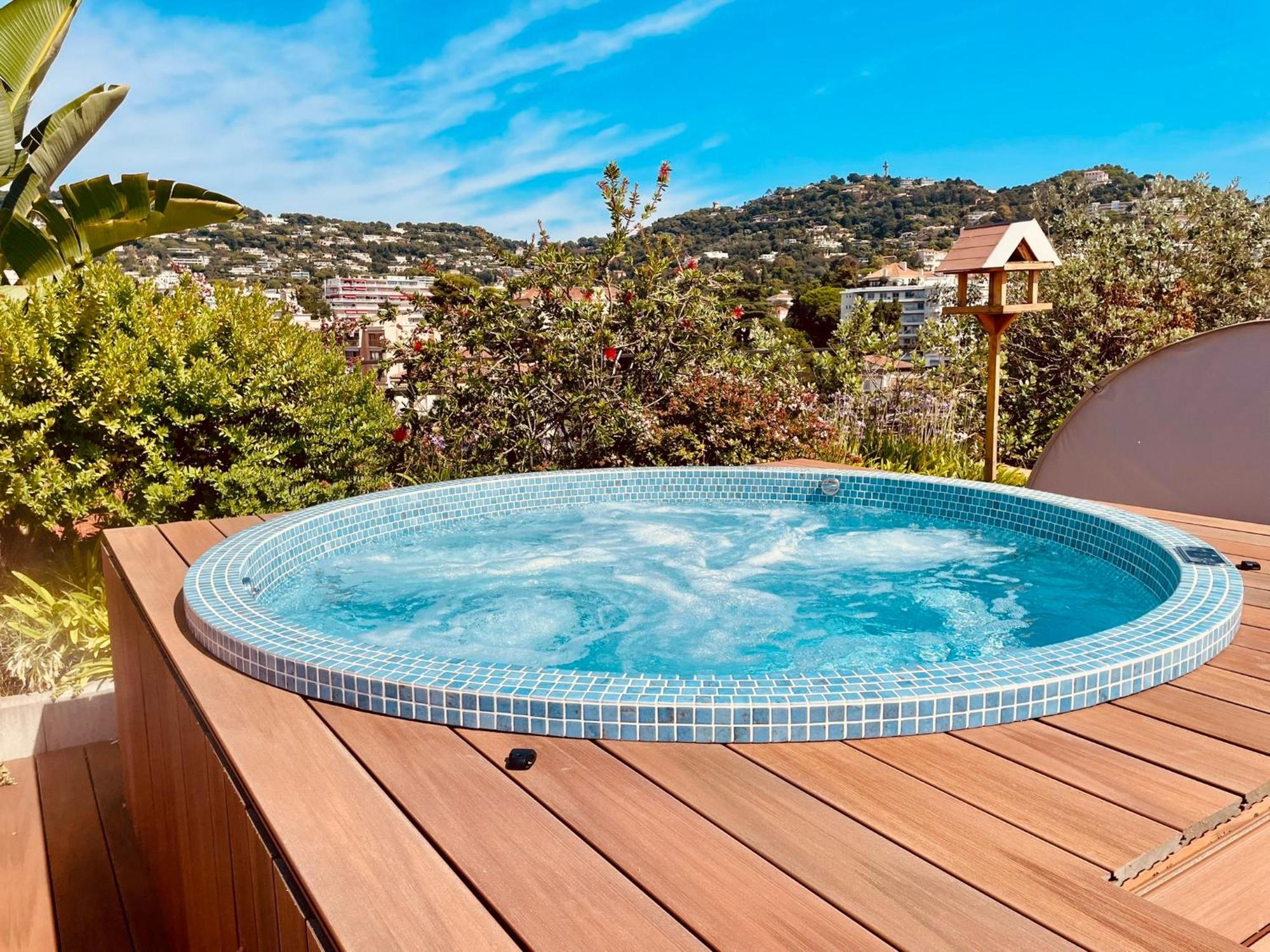 Best Western Premier Le Patio Des Artistes Wellness Jacuzzi Cannes Luaran gambar
