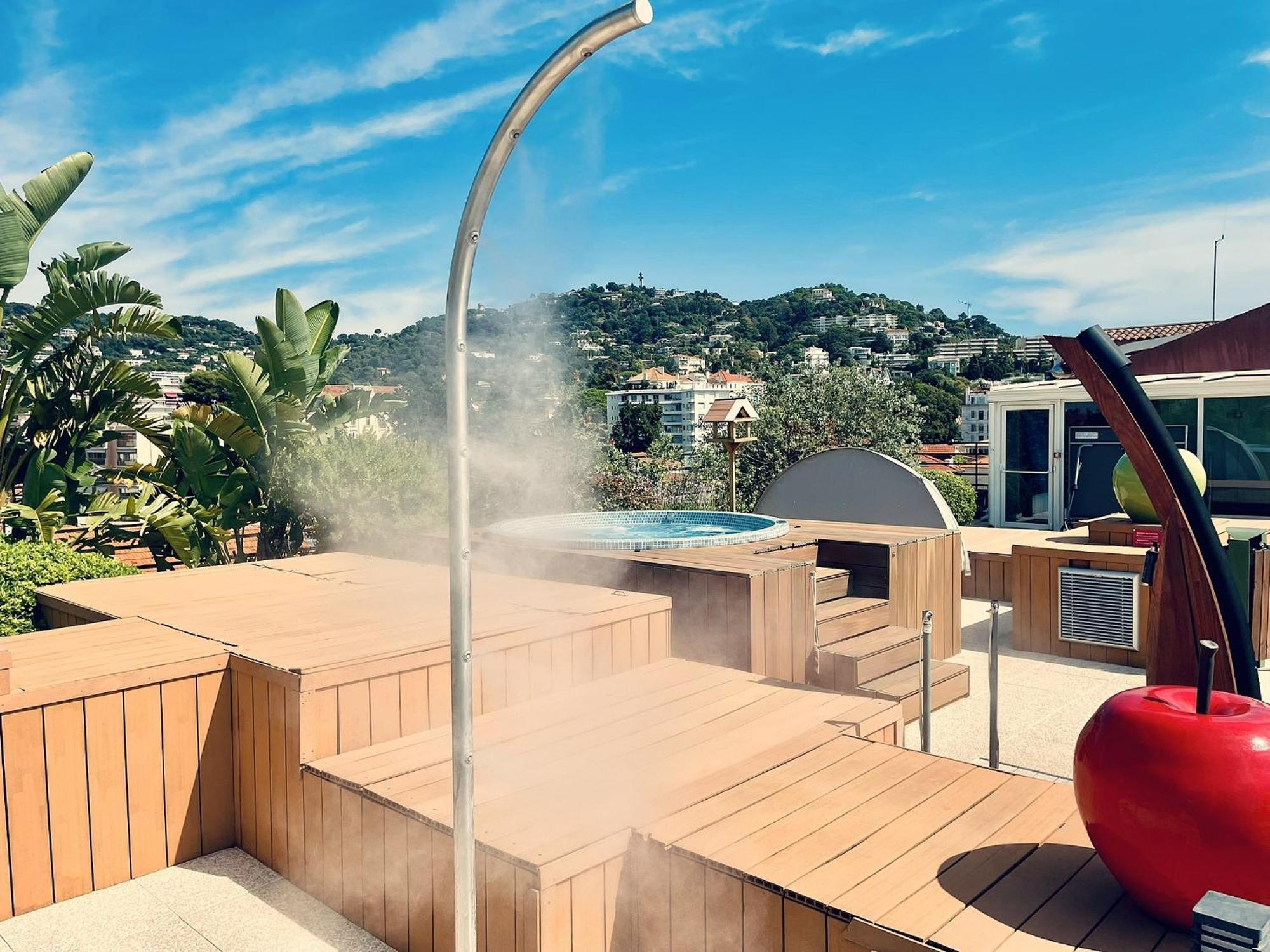 Best Western Premier Le Patio Des Artistes Wellness Jacuzzi Cannes Luaran gambar