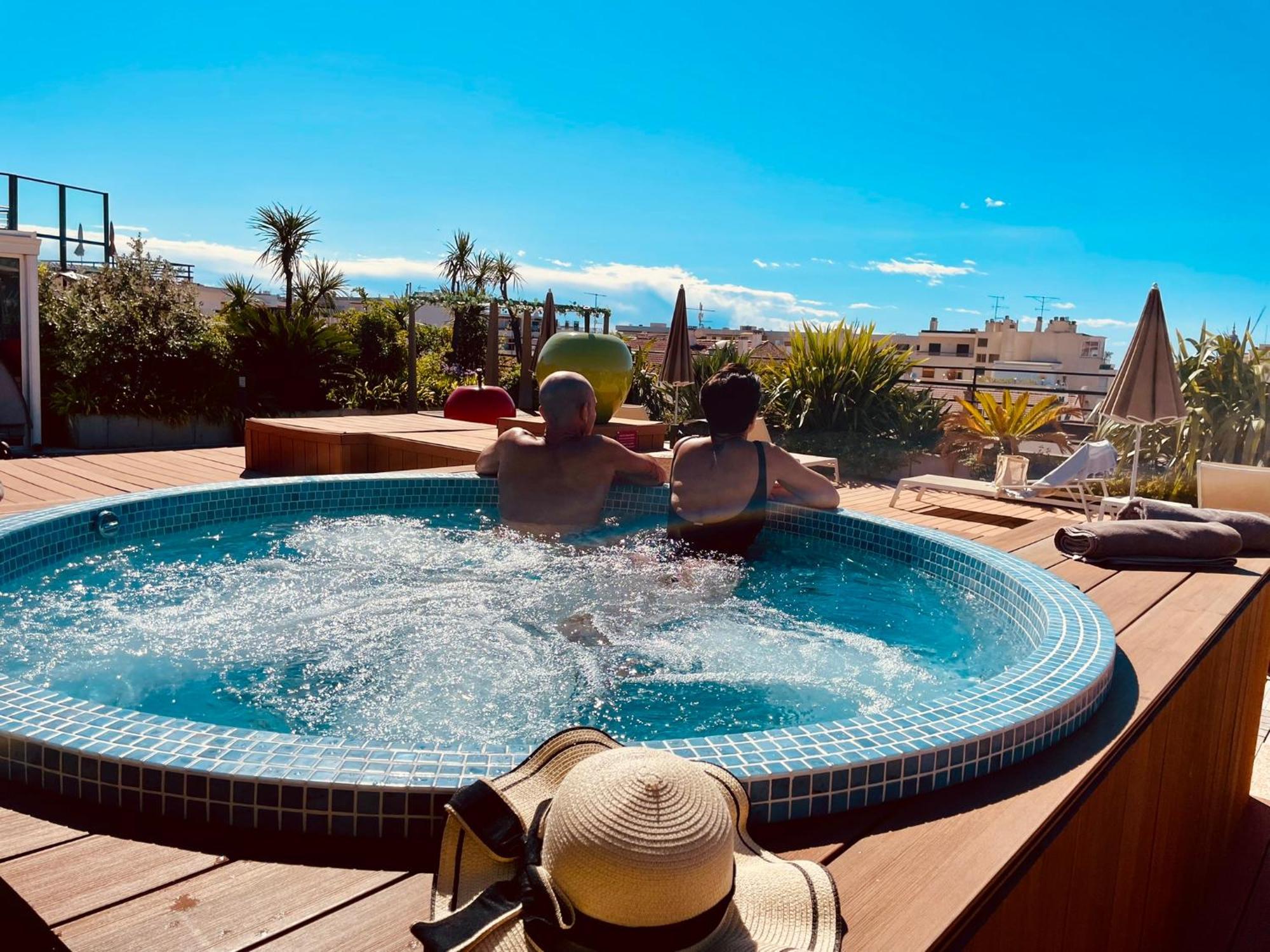 Best Western Premier Le Patio Des Artistes Wellness Jacuzzi Cannes Luaran gambar