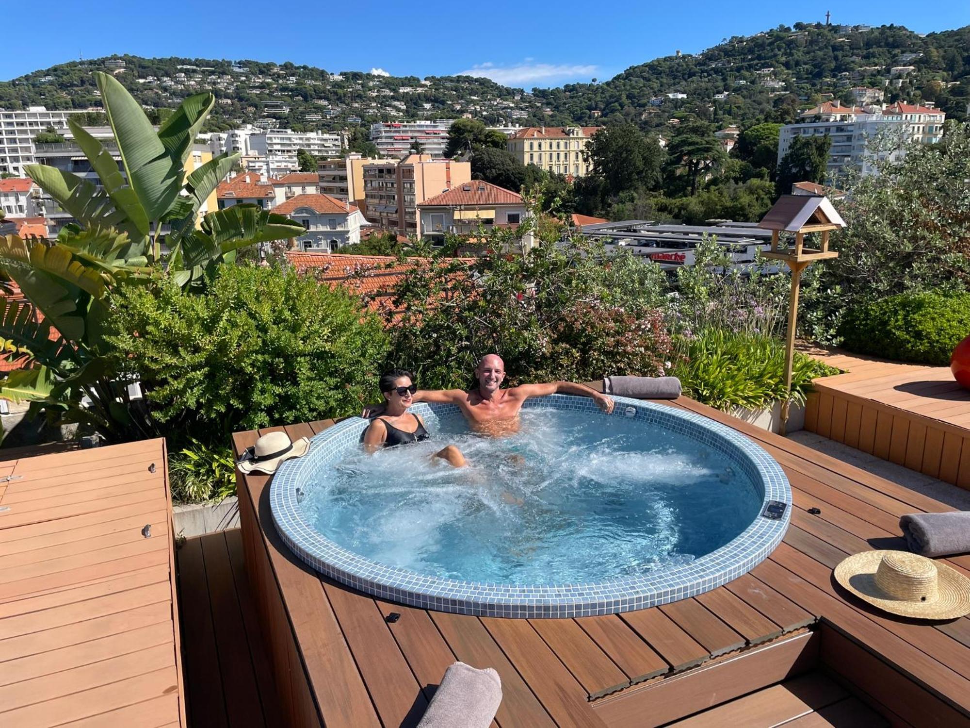 Best Western Premier Le Patio Des Artistes Wellness Jacuzzi Cannes Luaran gambar