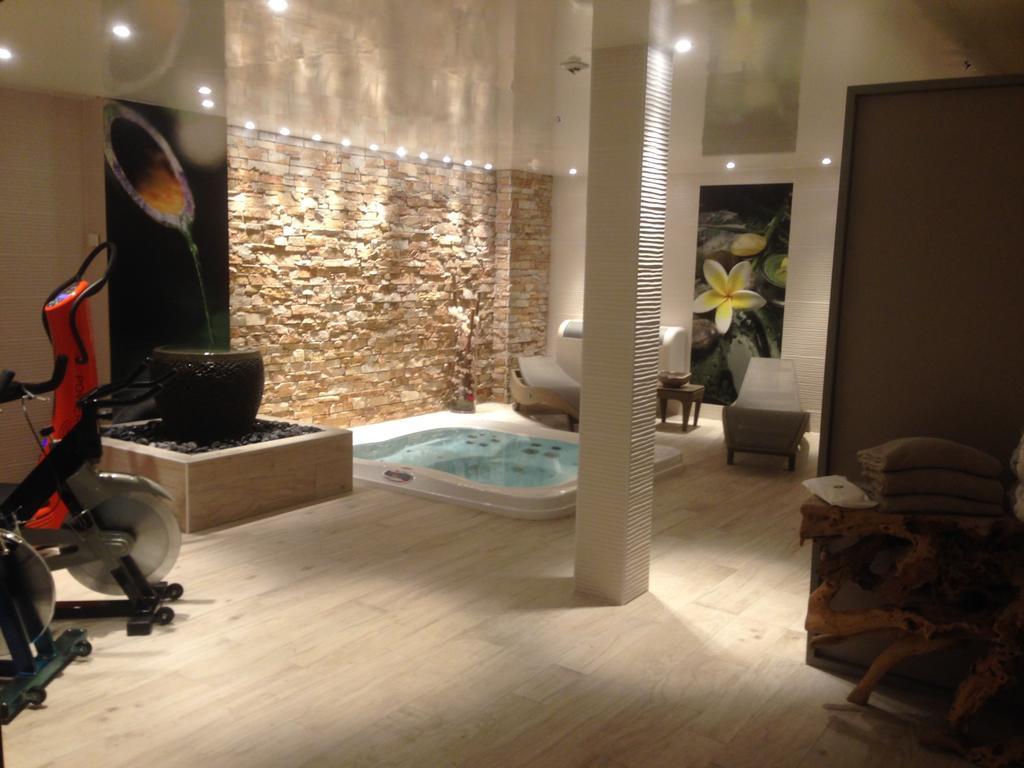 Best Western Premier Le Patio Des Artistes Wellness Jacuzzi Cannes Luaran gambar